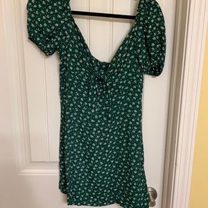 Super cute and stylish summer dress!